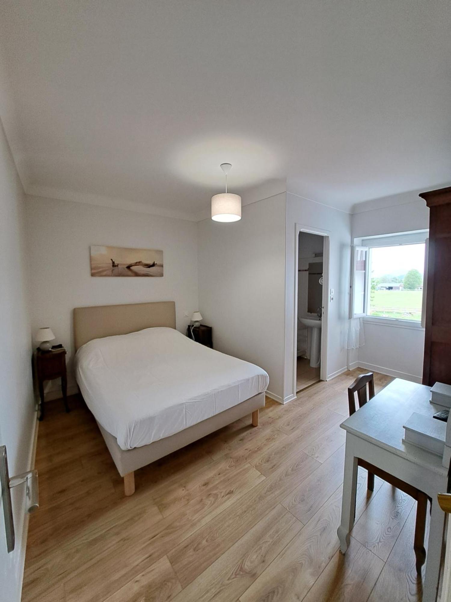 Ferme Auberge Ibarnia Hotel *
